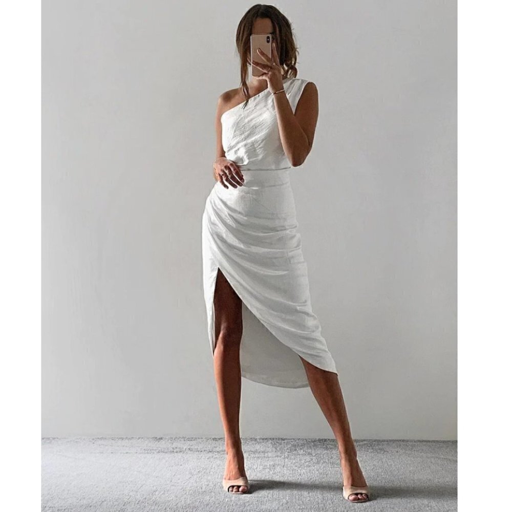 ELLIATT Cassini One-Shoulder Dress in Ivory Size X-Small